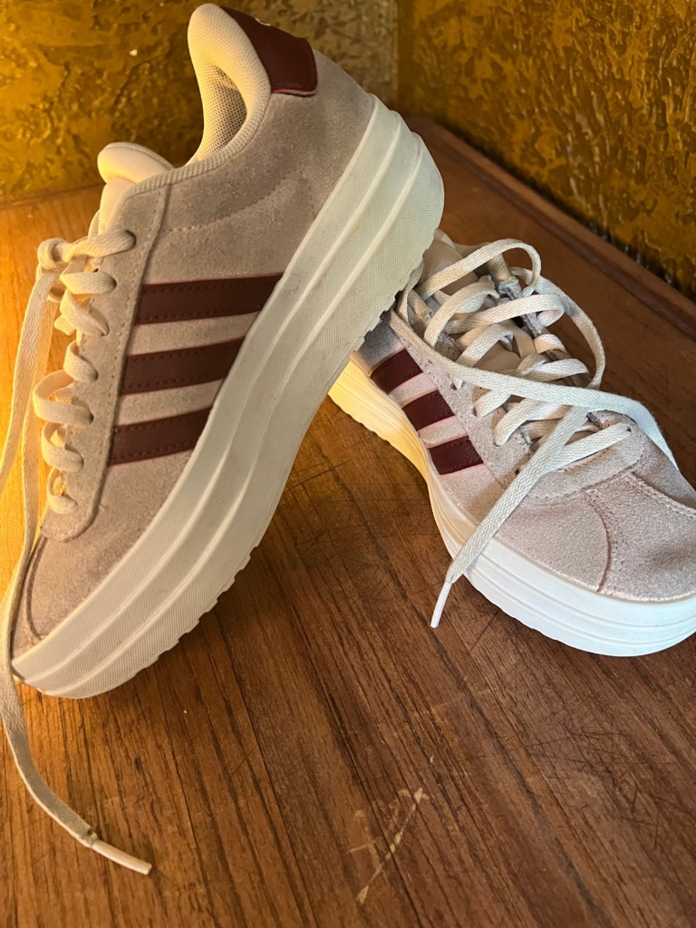 Kids adidas 3.5 like new
